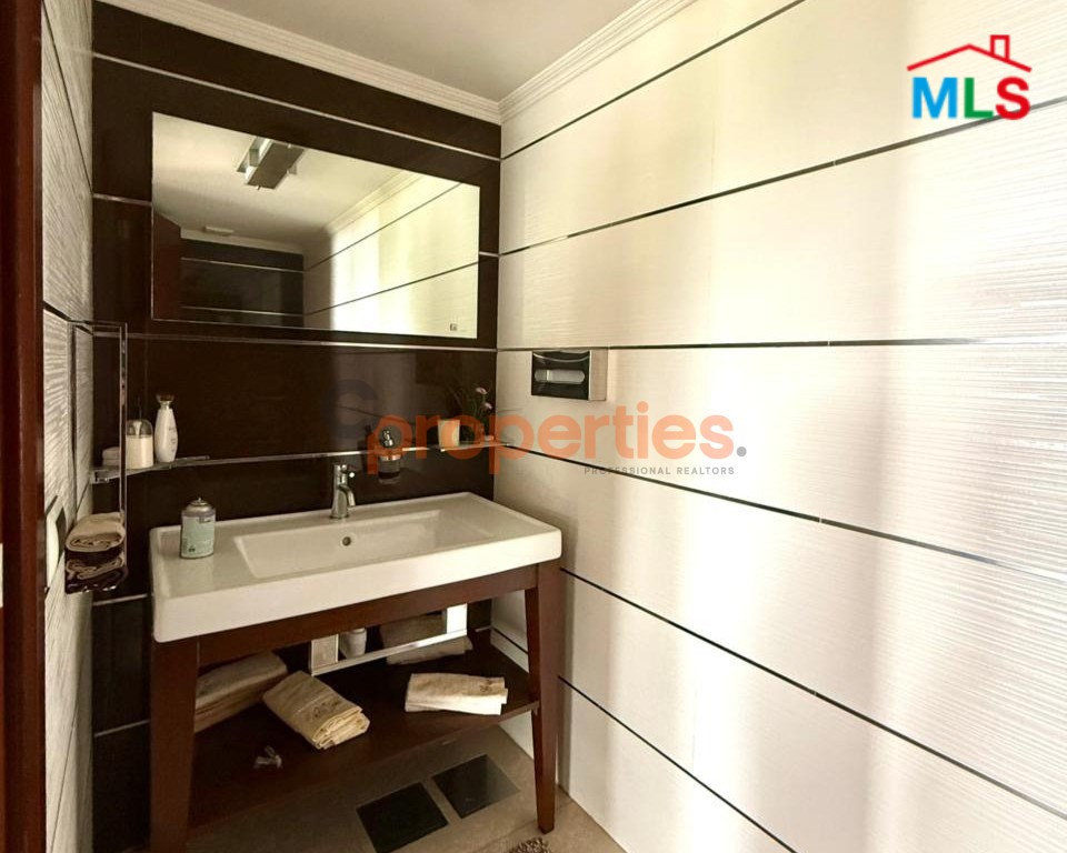 Apartment for sale in Broummana – شقة فاخرة للبيع في برمانا – CPESR02