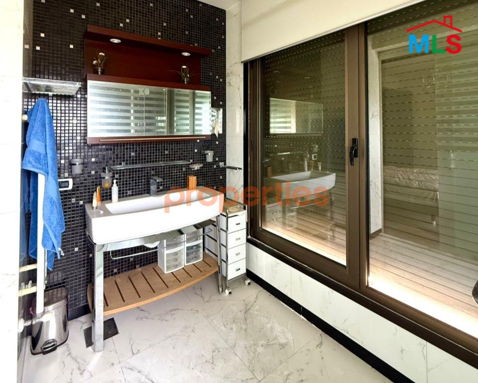 Apartment for sale in Broummana – شقة فاخرة للبيع في برمانا – CPESR02