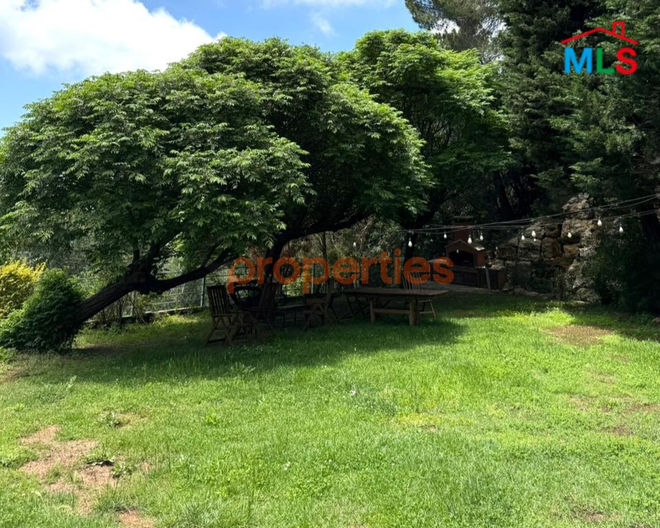 Apartment For Sale in Brommana – شقة للبيع في برمانا – CPESR01