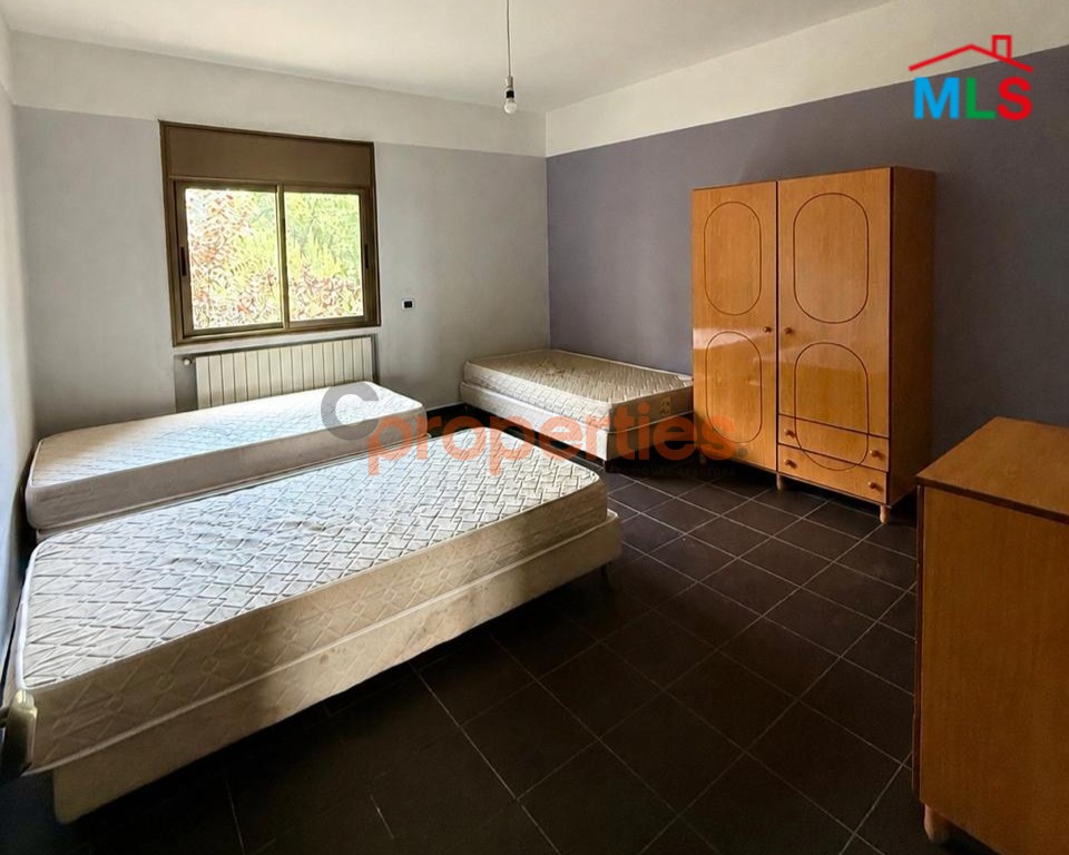 Apartment For Sale in Brommana – شقة للبيع في برمانا – CPESR01