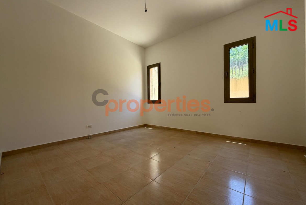 Apartment For Sale In Naccache with Terrace – CPLO01