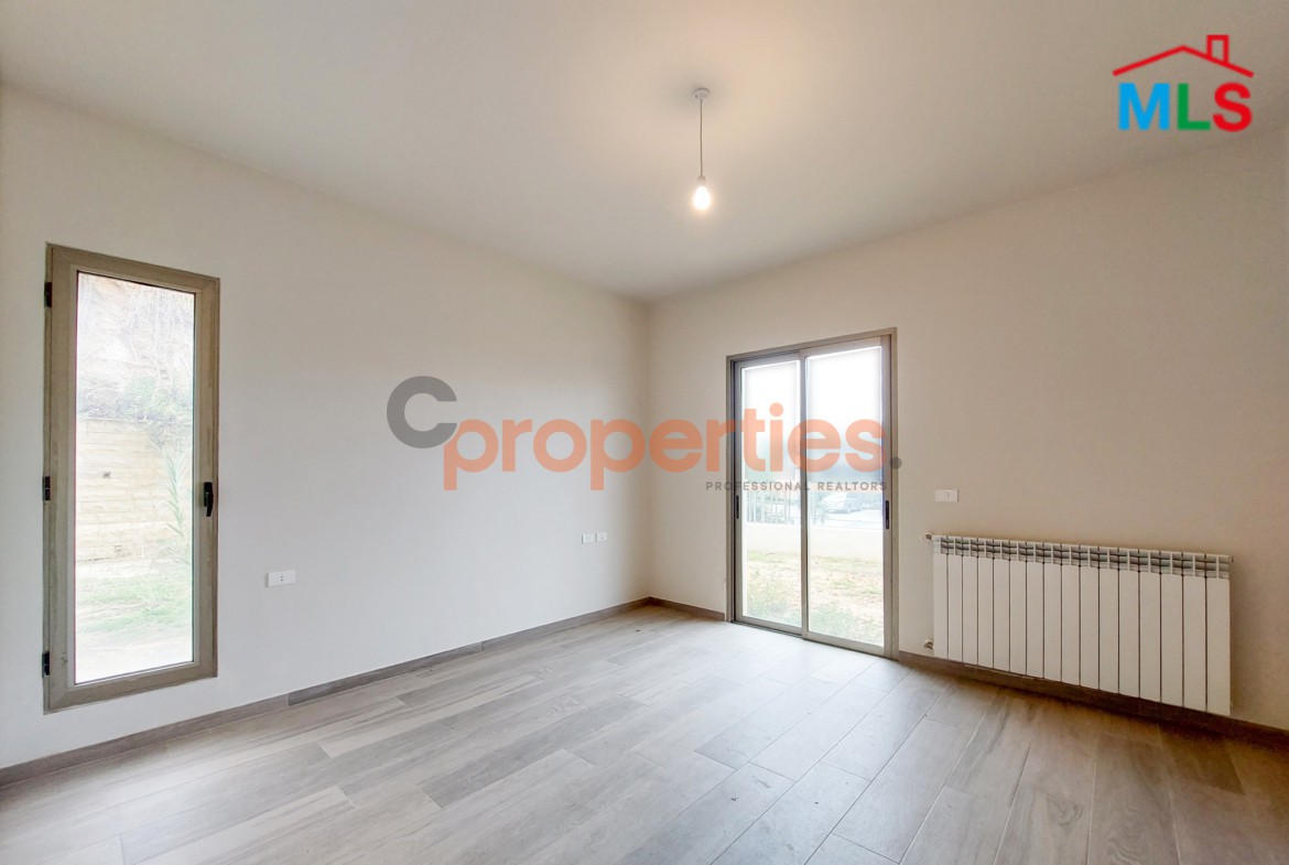 Luxurious Apartment for Sale in Ain Saade – CPSM197