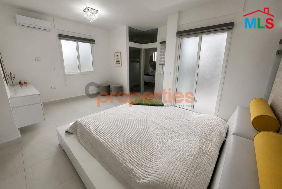 Duplex For sale in Halat – CPES293