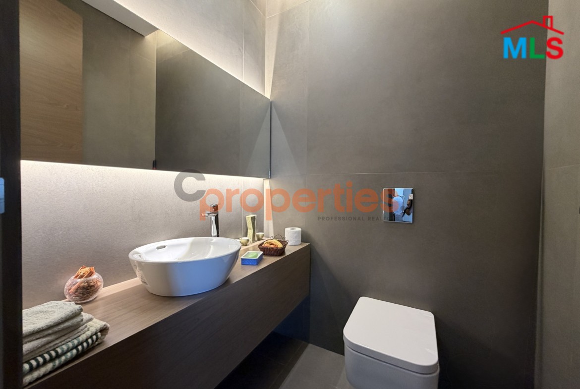 Apartment For Sale in Mtayleb Prime Location CPCF363