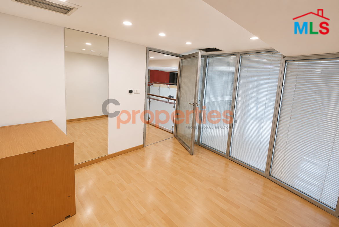 Shop For Sale In Achrafiye – CPBJW11