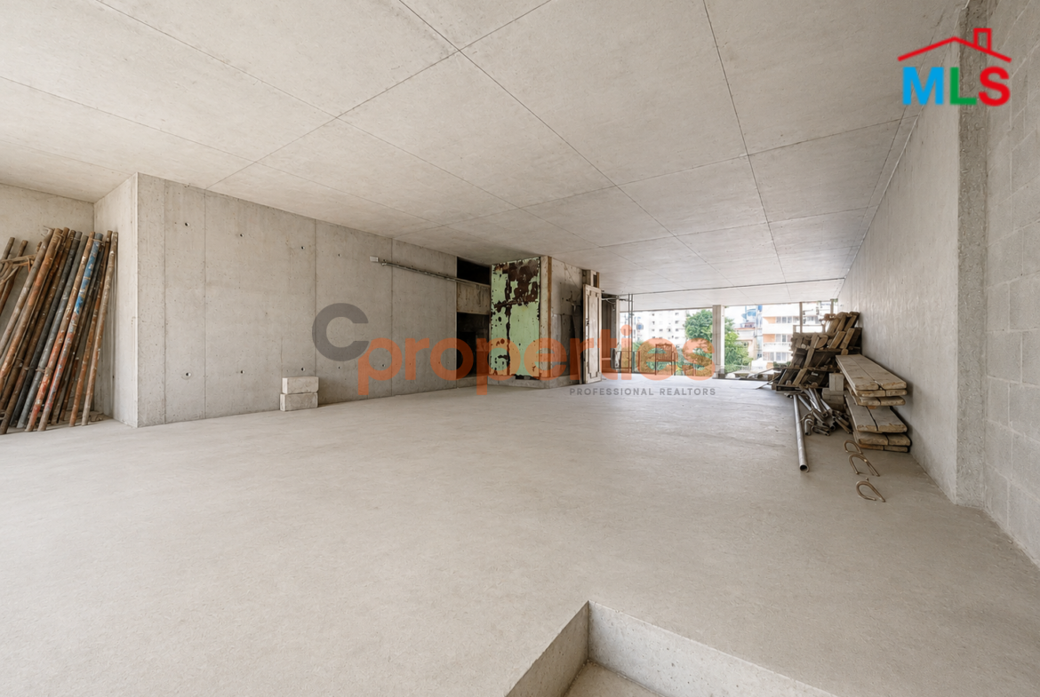 Core&Shell Shop for sale in Hamra-CPBMKH18