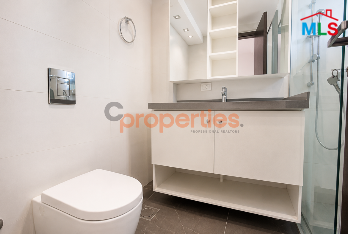 Luxury Apartment For Sale in Jnah – CPBHS77