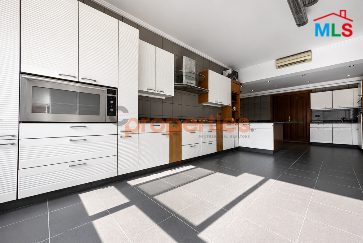 Duplex For Sale in Ramlet al Baydah – CPBHS73