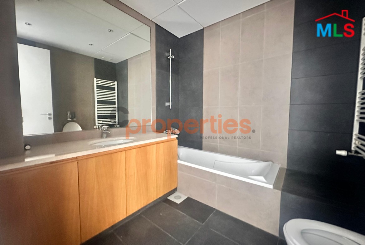 Luxury Apartment For Sale in Manara – CPBHS69