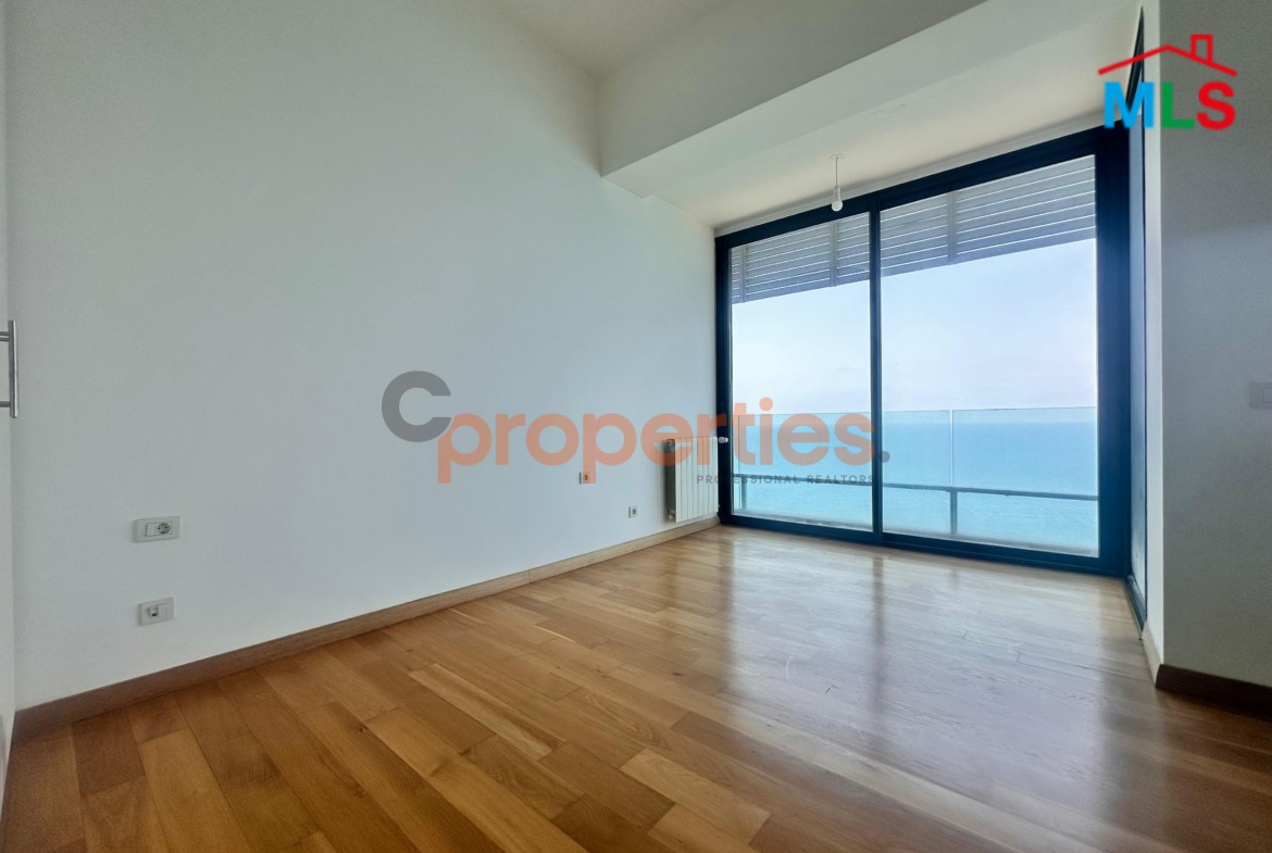 Luxury Apartment For Sale in Manara – CPBHS69