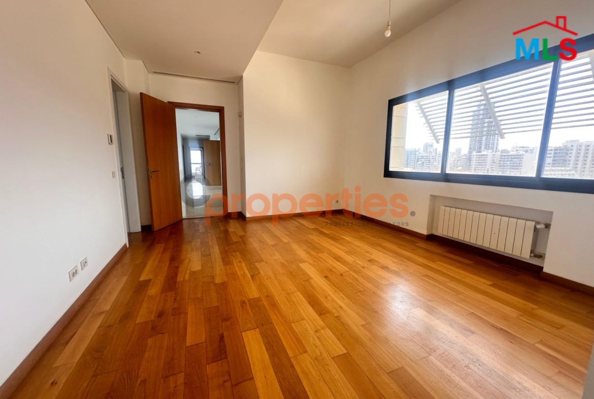 Luxury Apartment For Sale in Manara – CPBHS69