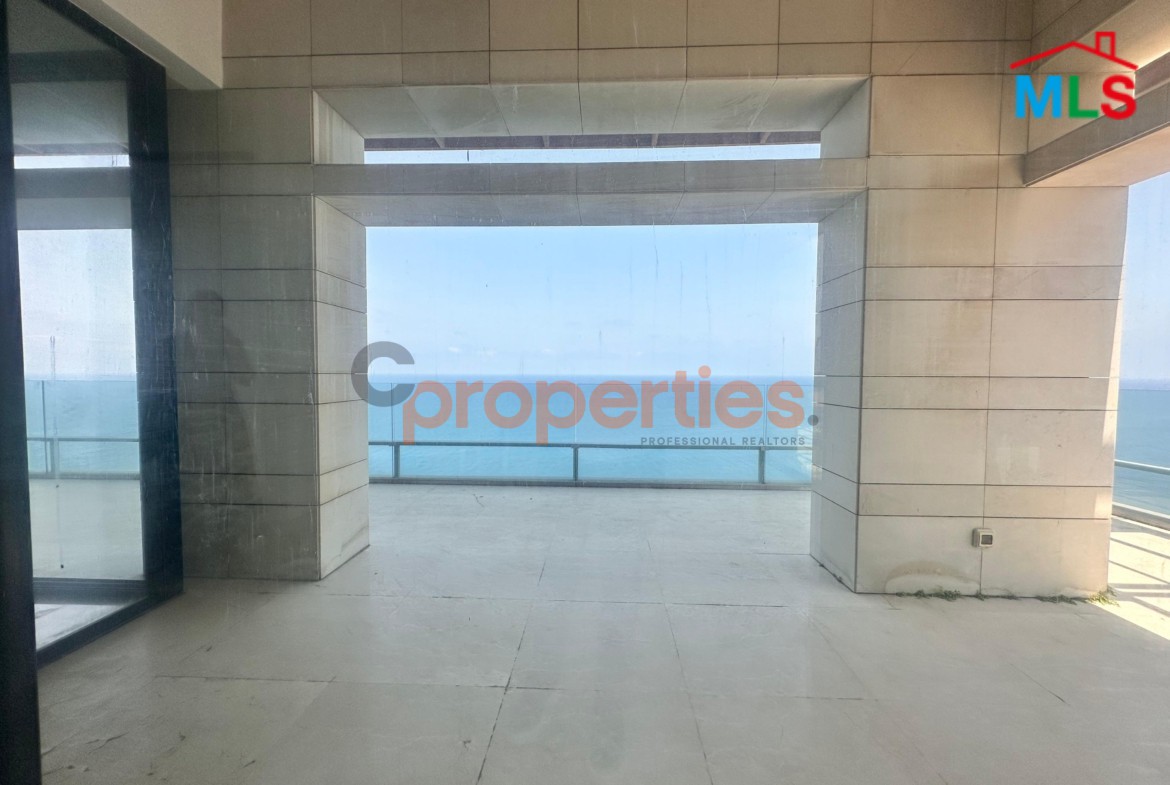 Luxury Apartment For Sale in Manara – CPBHS69
