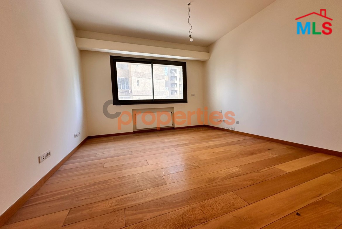 Sea View Apartment For Sale in Ramlet al Baydah – CPBHS63