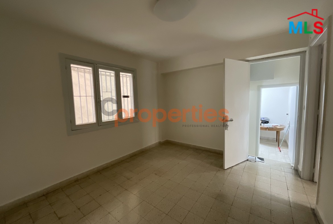 Apartment Suitable For Investment For Sale In Achrafieh | Jeitawi – CPBRC06