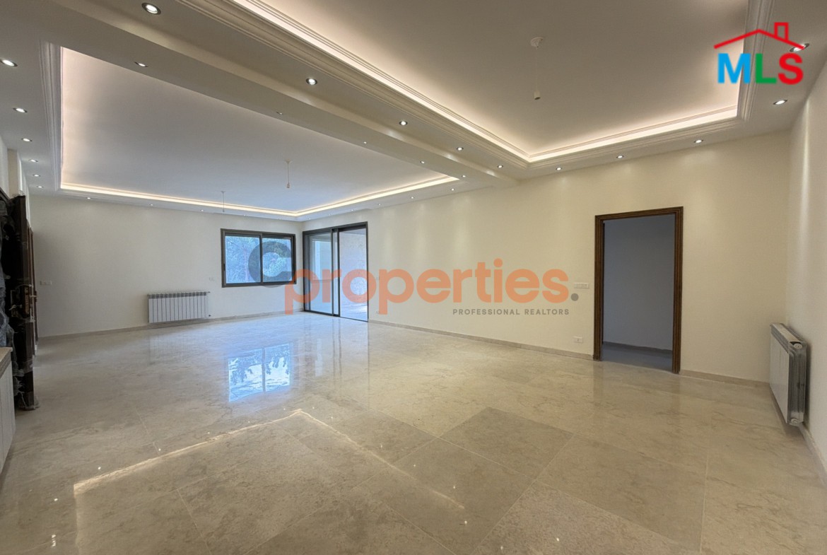 Apartment For Sale in Rabweh شقة للبيع في الربوه CPCF353