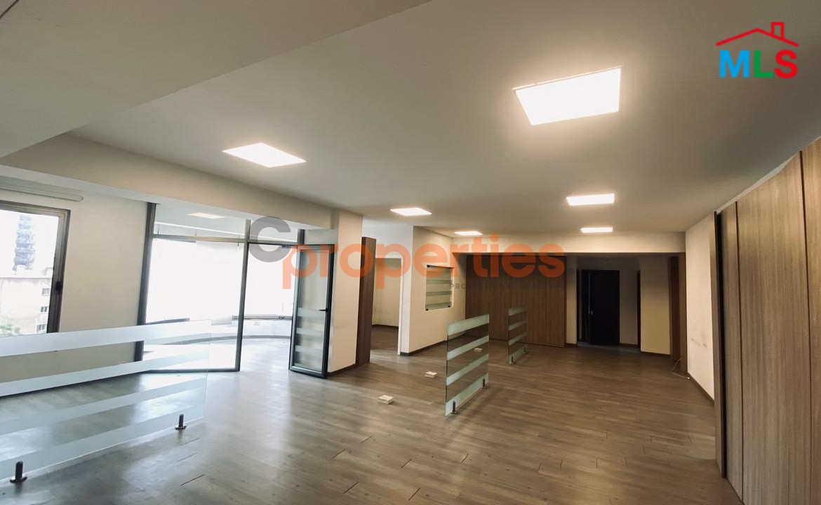 Office For Sale In Achrafieh – CPBJW05
