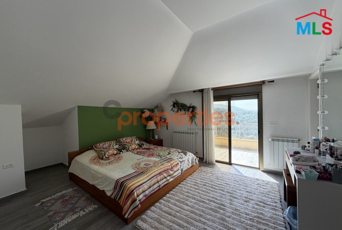 Apartment For Sale in Rabweh شقة للبيع في الربوه CPCF343