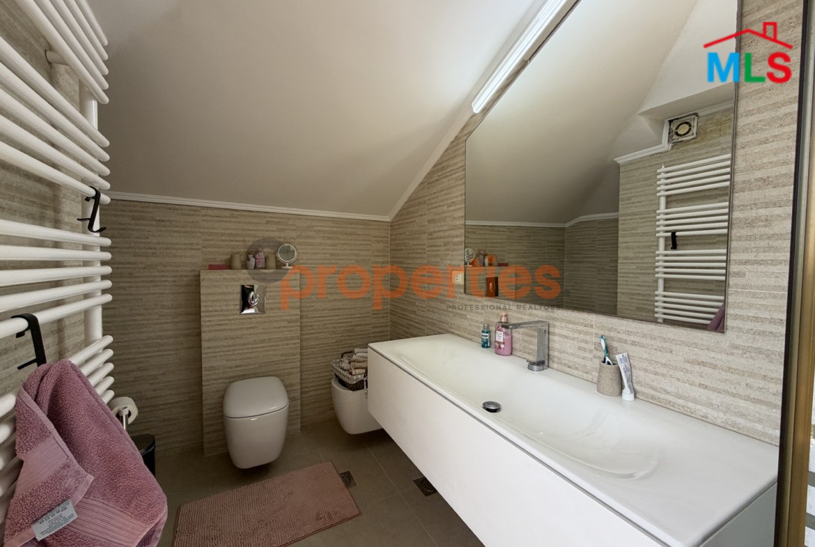 Apartment For Sale in Rabweh شقة للبيع في الربوه CPCF343