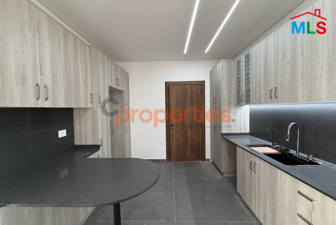 Apartment For Sale in Mtayleb شقة للبيع في المطيلب CPCF312