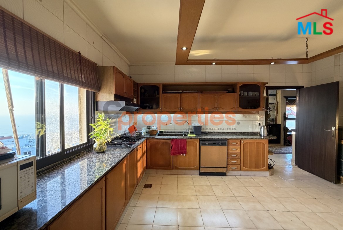 Apartment For Sale in Mtayleb شقة للبيع في المطيلب CPCF309