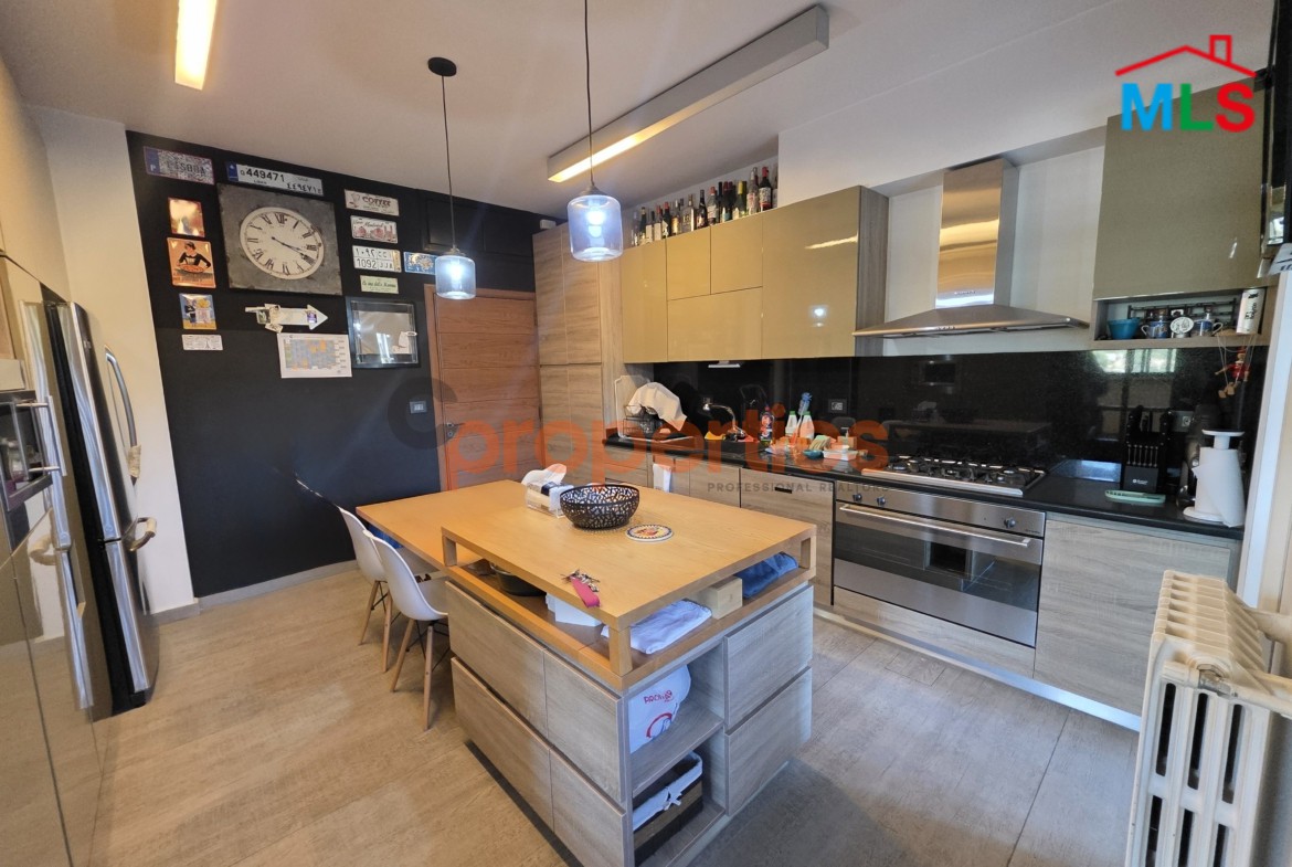 Apartment For Sale in Chalimar Baabdat CPES284