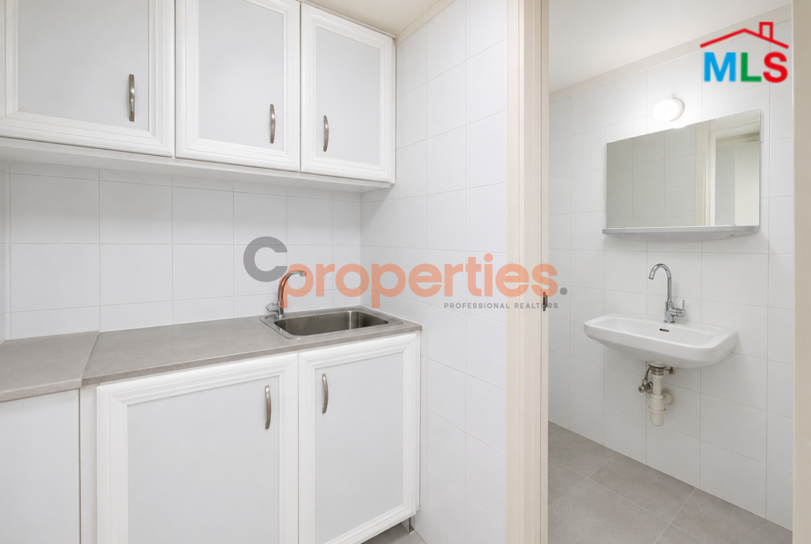 Prime Located Offices For Sale In Dekwaneh | CPCC176