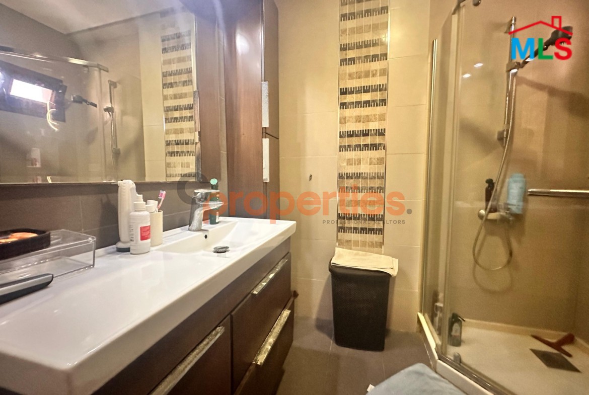 Apartment For Sale In Jnah Spinneys – شقة للبيع في الجناح CPBHS19
