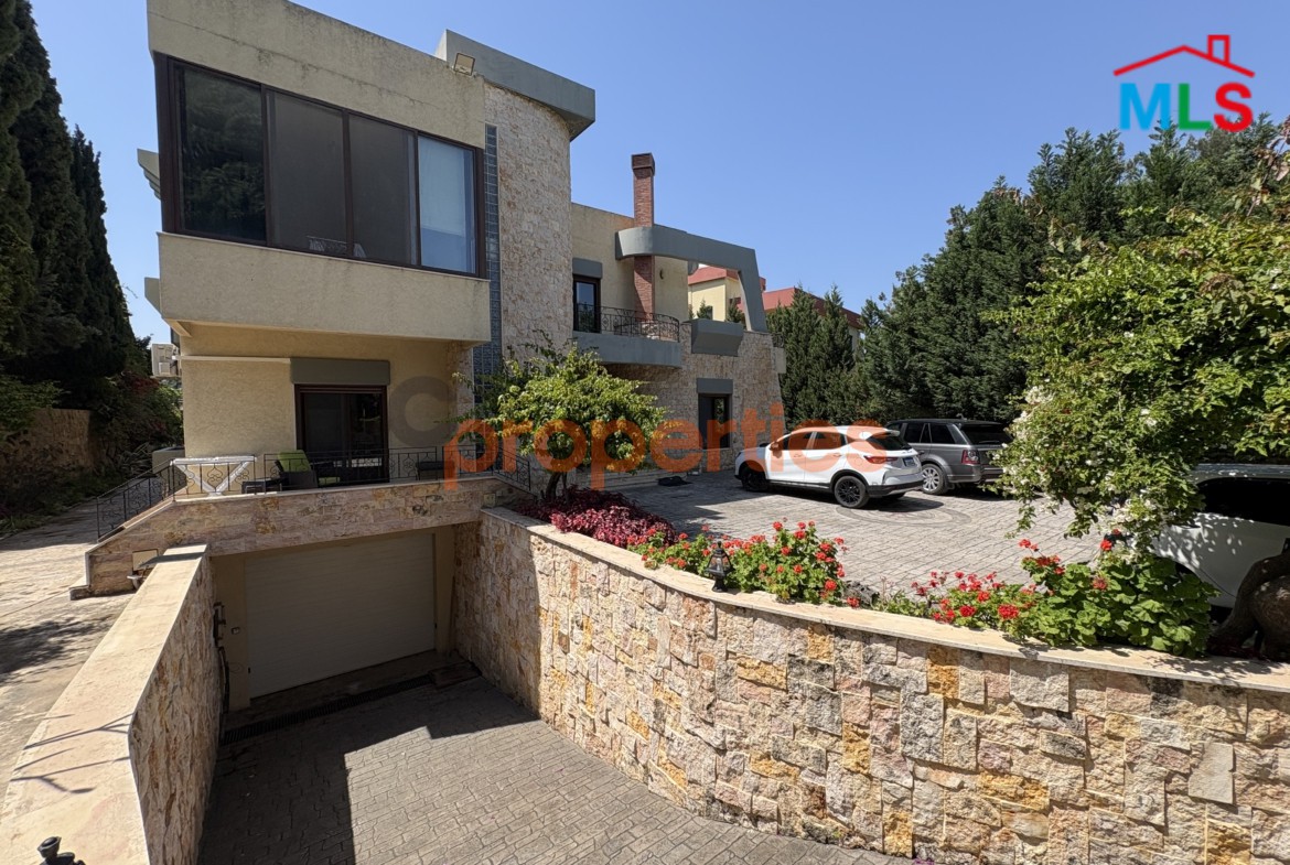 Villa For Sale In Batroun – CPJGN51