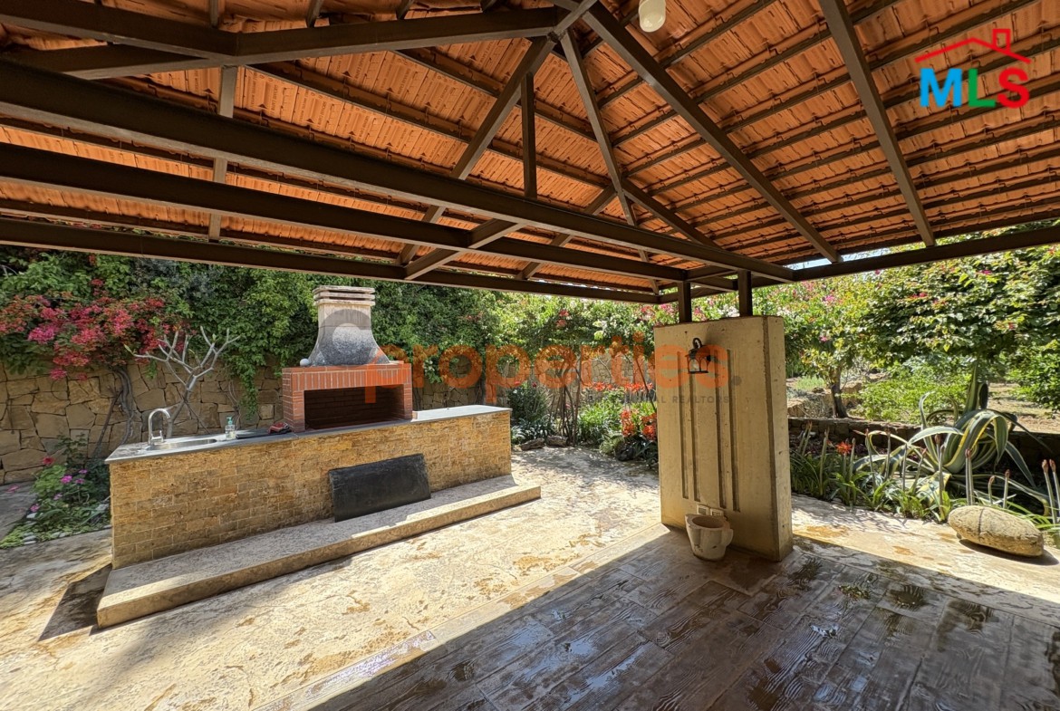 Villa For Sale In Batroun – CPJGN51