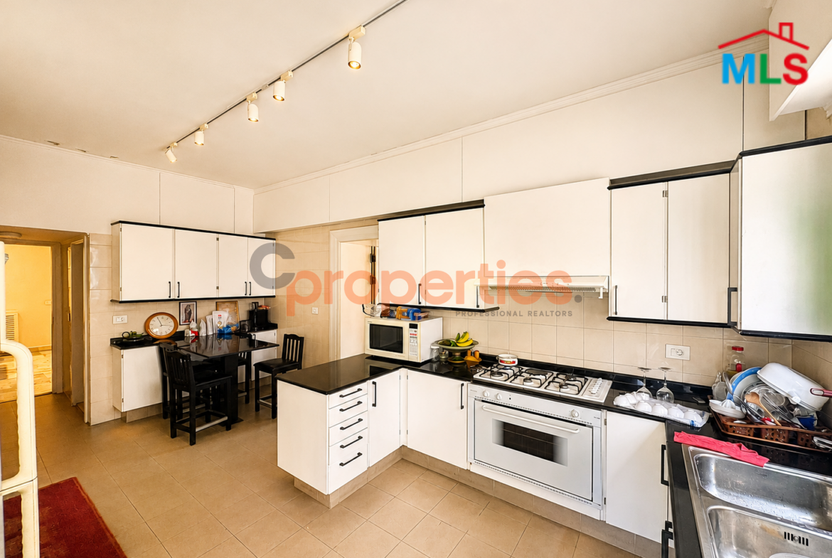 Apartment For Sale in Hazmieh – CPCH21