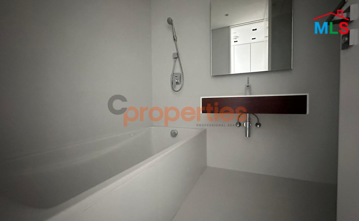 Apartment For Sale In Achrafieh – CPBWW135