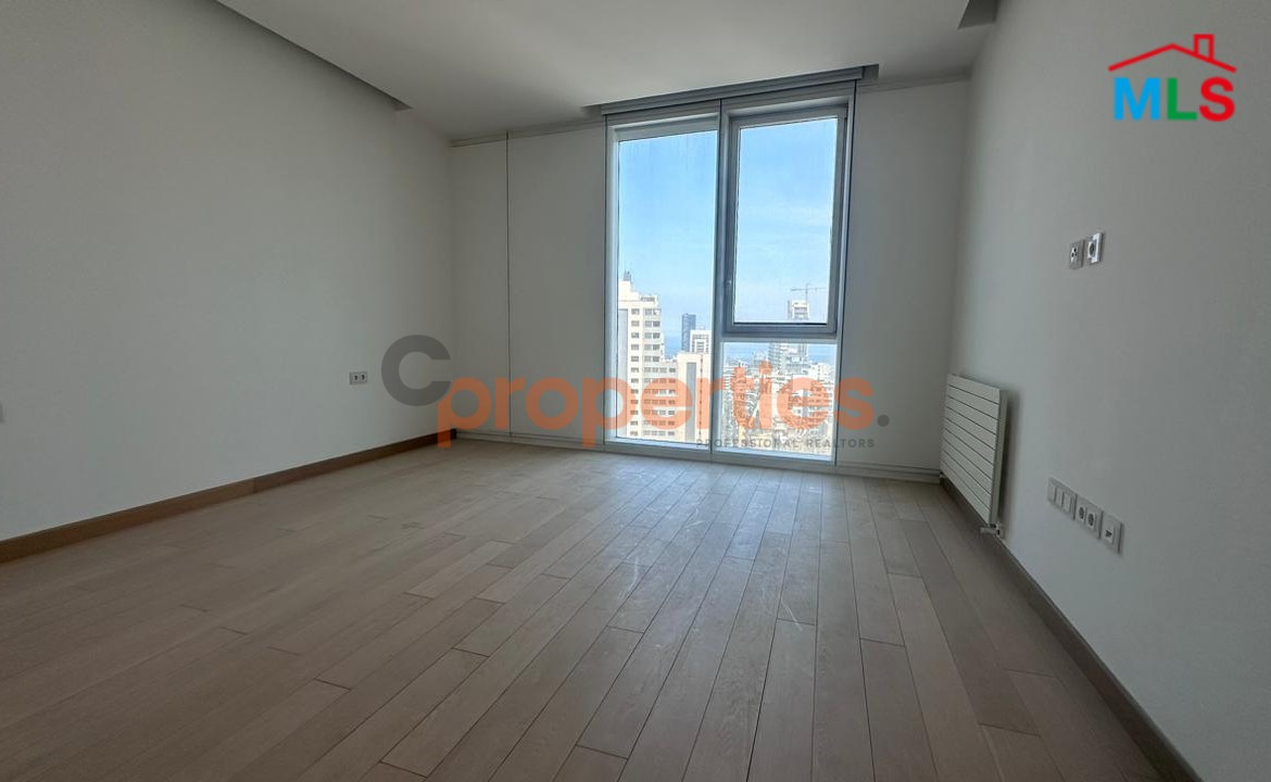 Apartment For Sale In Achrafieh – CPBWW135