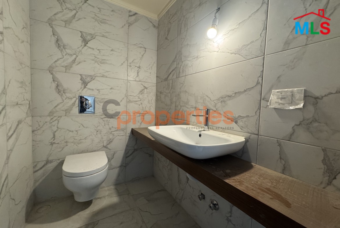 Duplex + Terrace for sale – Monteverde – CPGA147