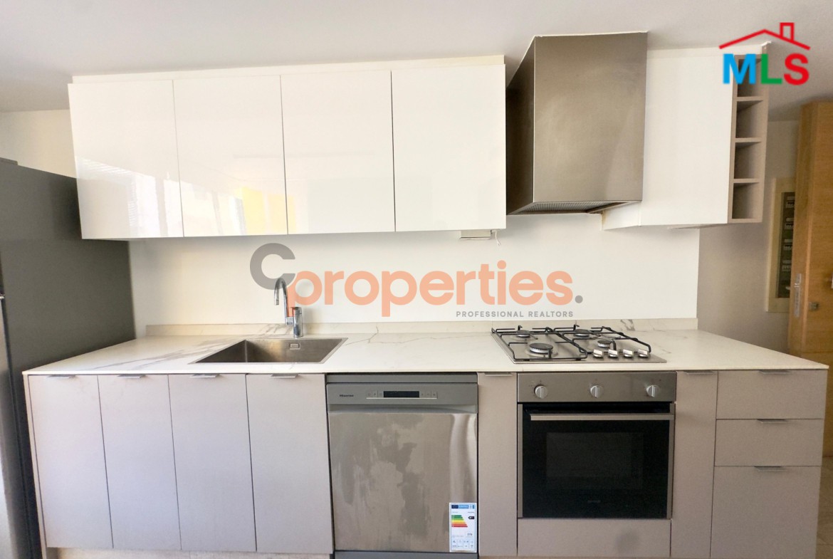 Fully Furnished Apartment for Sale in Achrafieh – CPBEC11