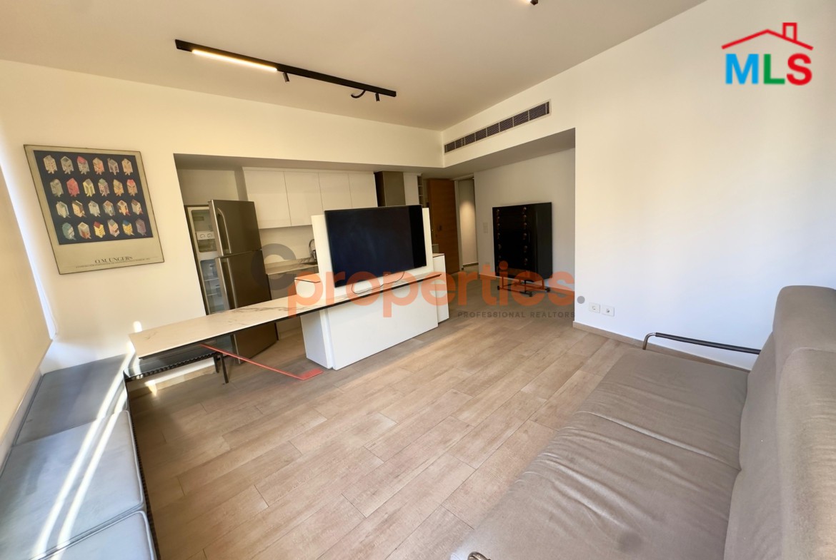 Fully Furnished Apartment for Sale in Achrafieh – CPBEC11