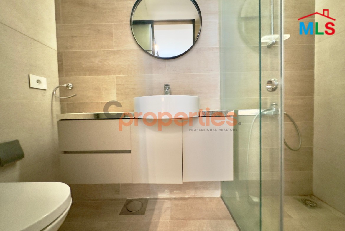 Fully Furnished Apartment for Sale in Achrafieh – CPBEC11