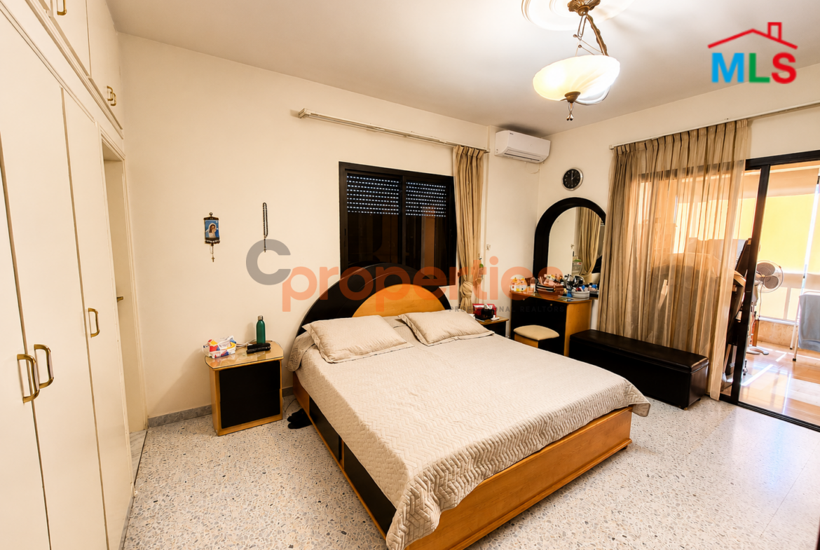 Apartment For Sale in Hazmieh – CPCH10