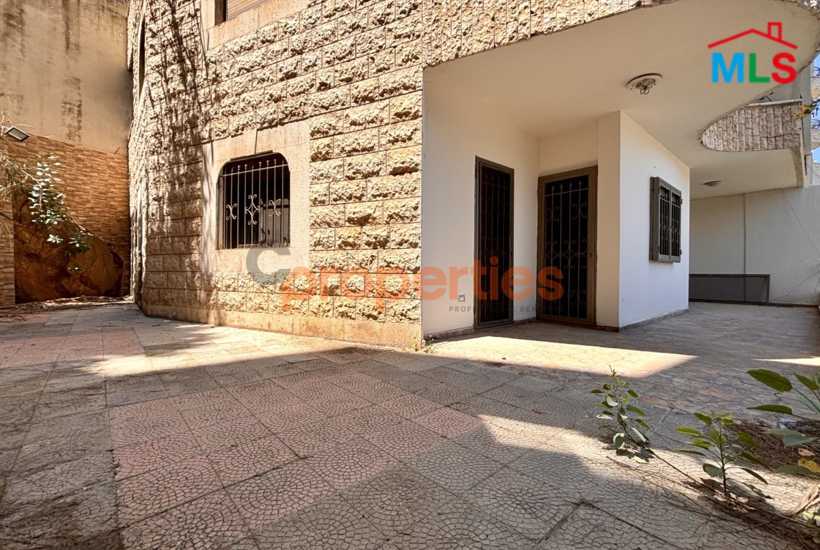 Apartment for sale in Mezher with terrace – CPRA150