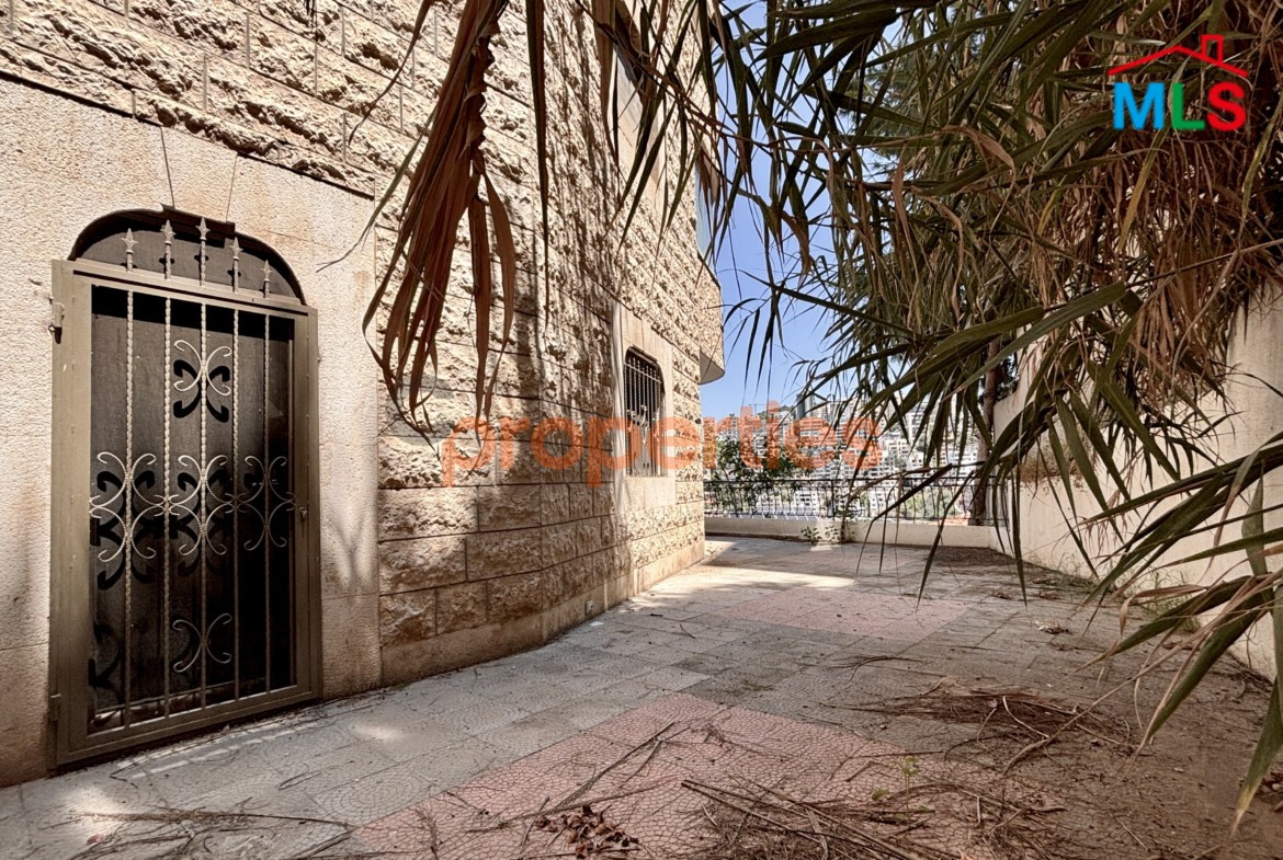 Apartment for sale in Mezher with terrace – CPRA150