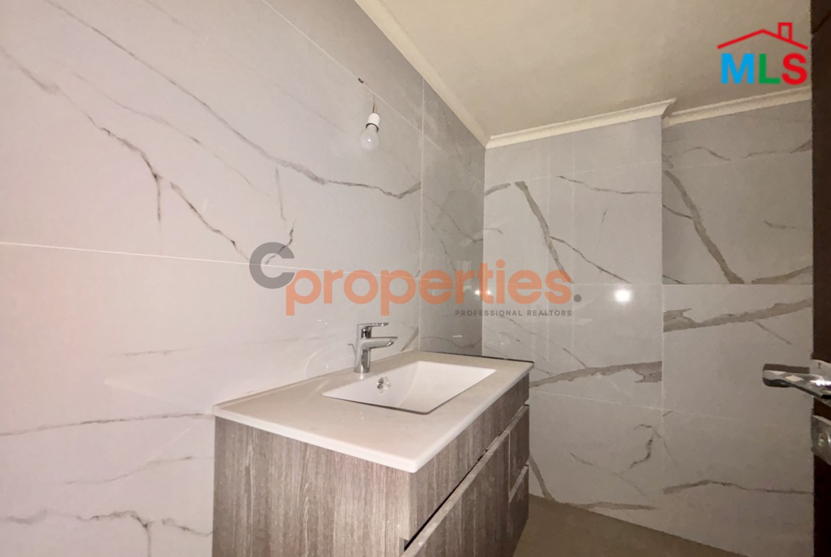 Apartment for sale in Mezher with terrace – CPRA150
