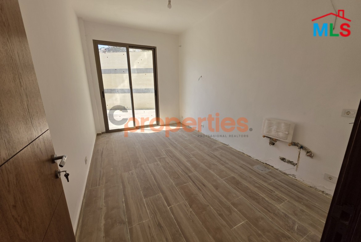 Apartment with Large Terrace in Baabdat Sfayla, Metn For Sale -CPSK78