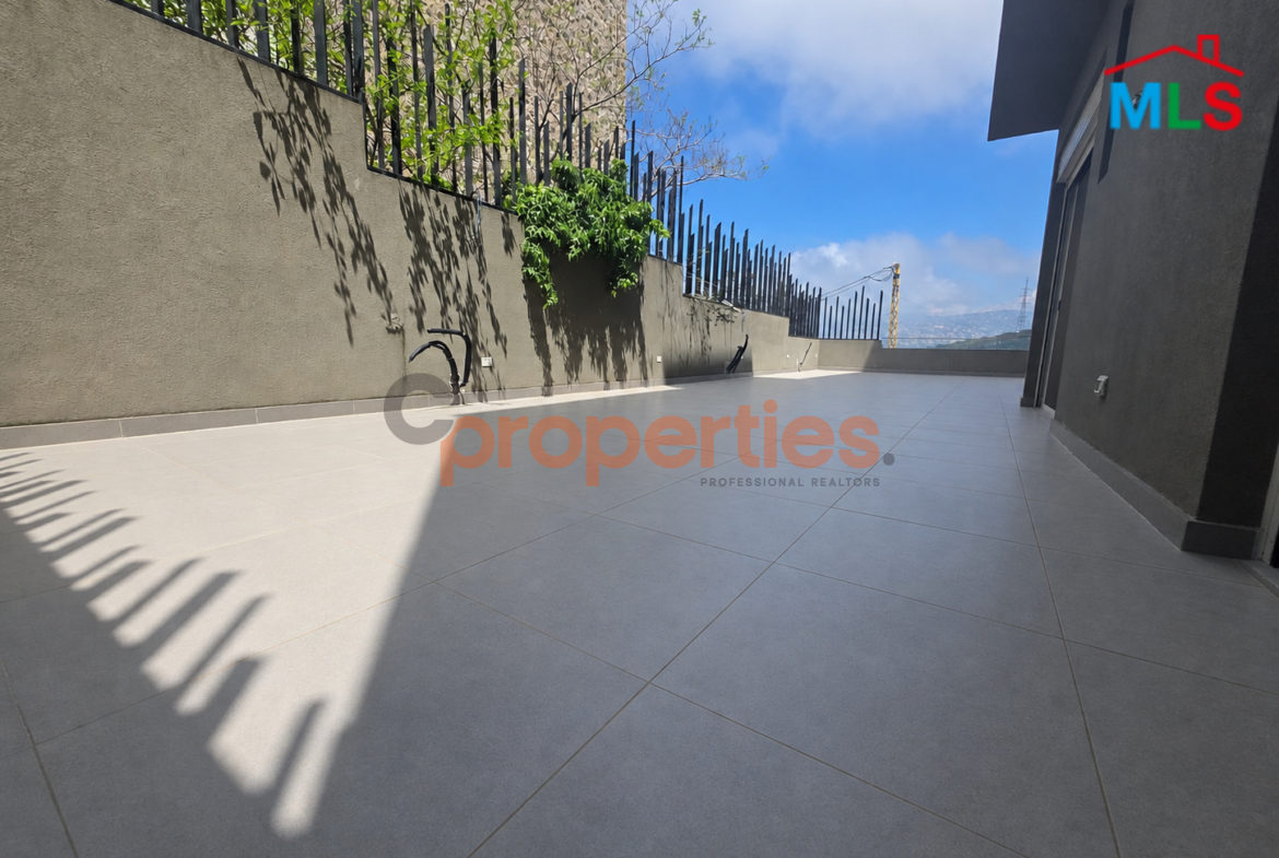 Apartment with Terrace & Sea View in Kornet El Hamra, Metn For Sale – CPSK81
