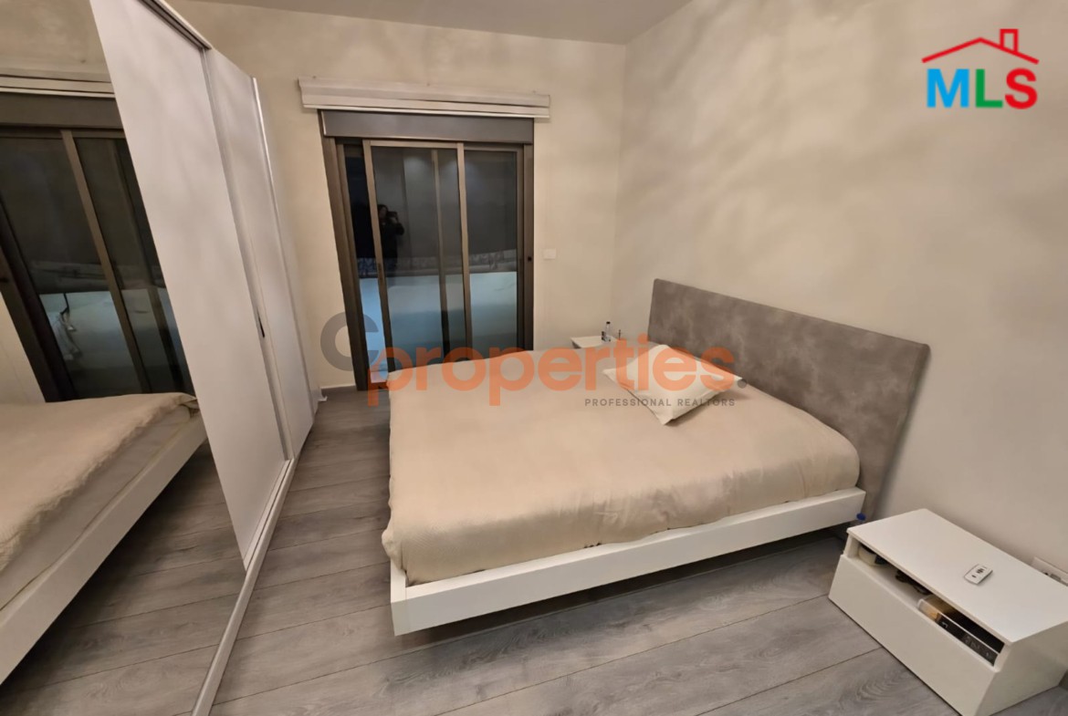 Apartment for sale in Hazmieh شقة للبيع في الحازمية CPMK207