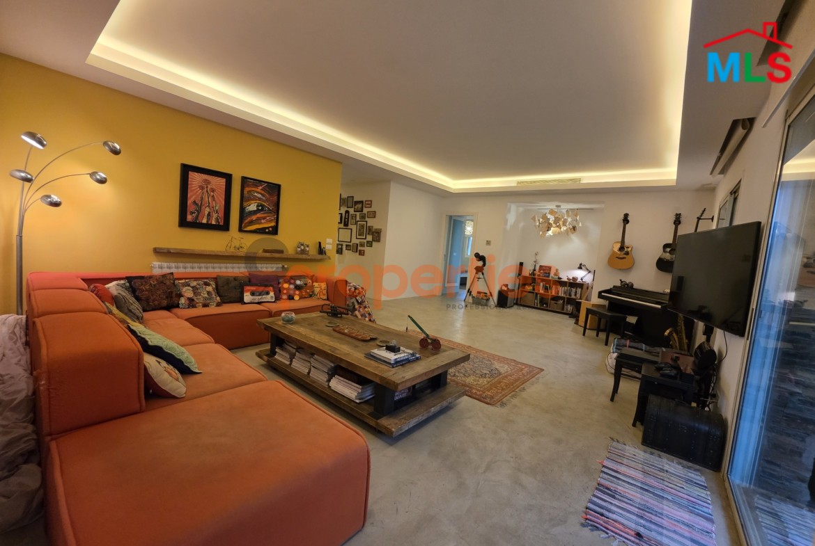 Luxury Apartment with Private Pool & Garden in Oyoun Broummana, Metn For Sale – CPSK76