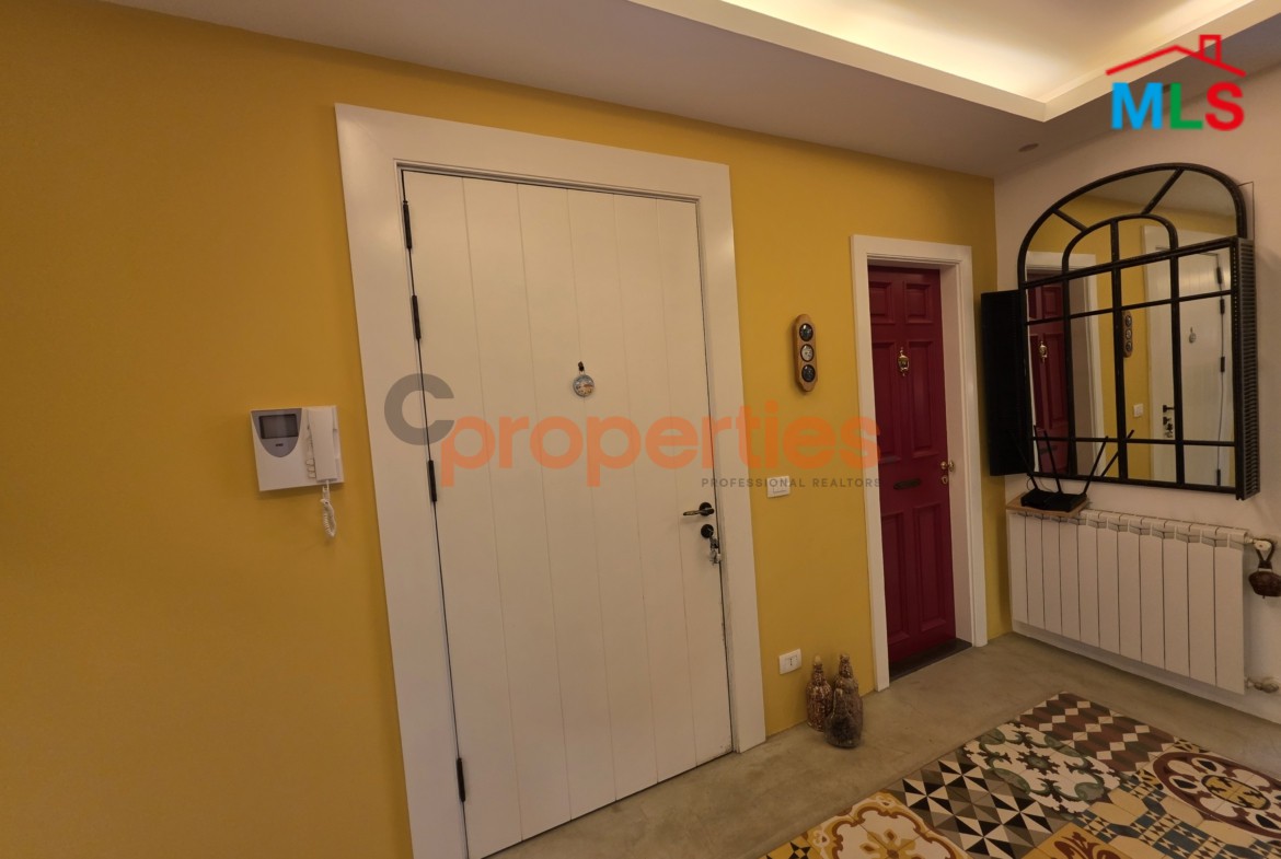 Luxury Apartment with Private Pool & Garden in Oyoun Broummana, Metn For Sale – CPSK76