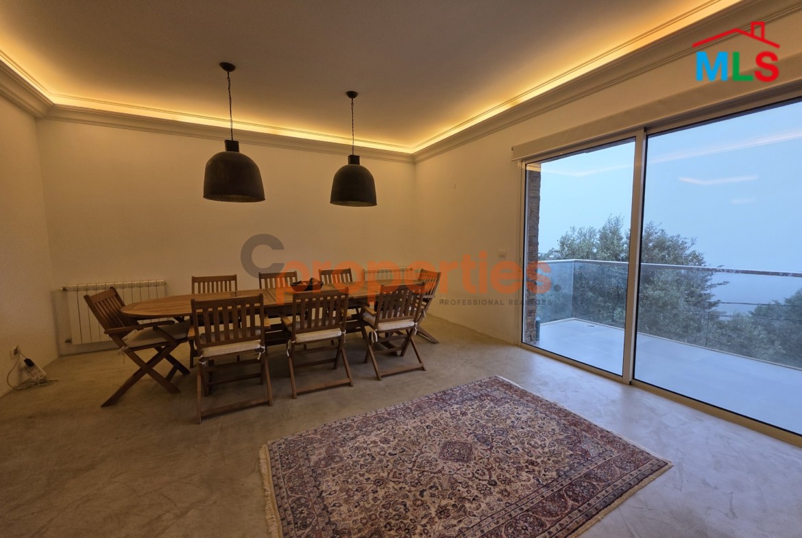 Luxury Apartment with Private Pool & Garden in Oyoun Broummana, Metn For Sale – CPSK76