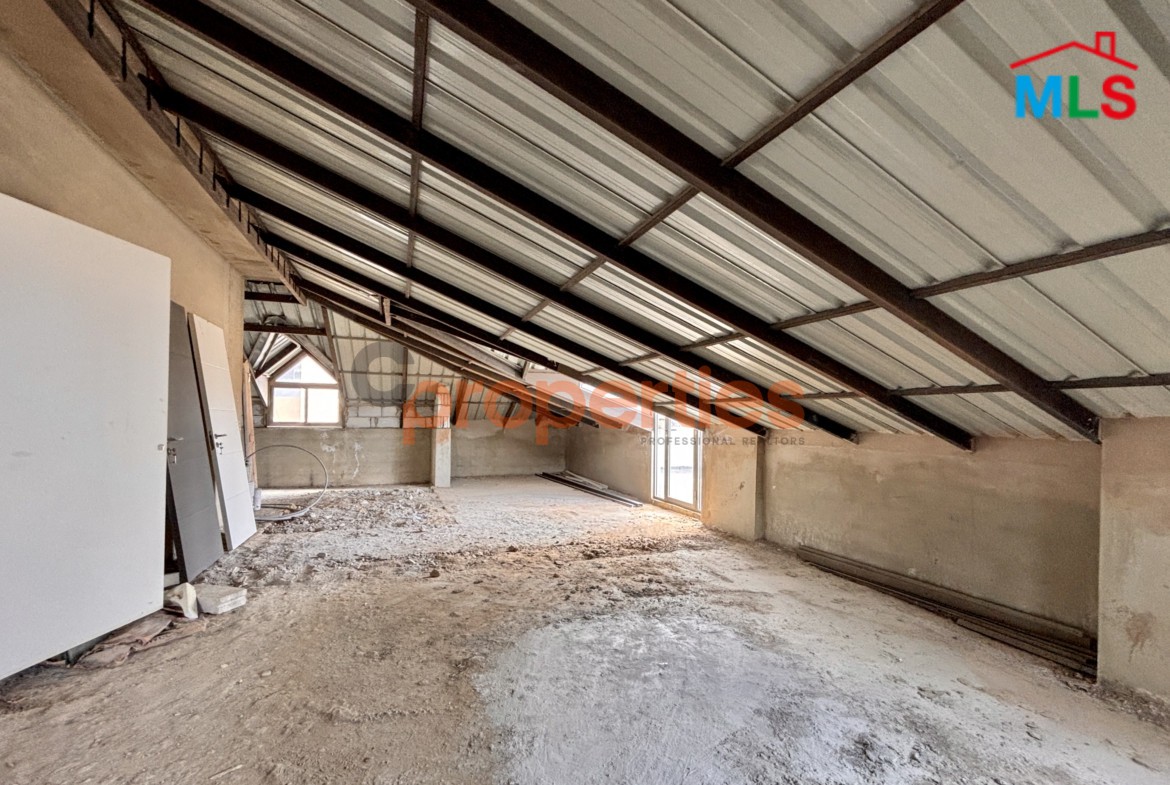 Duplex for sale in Bsalim with terrace & roof – CPRA140