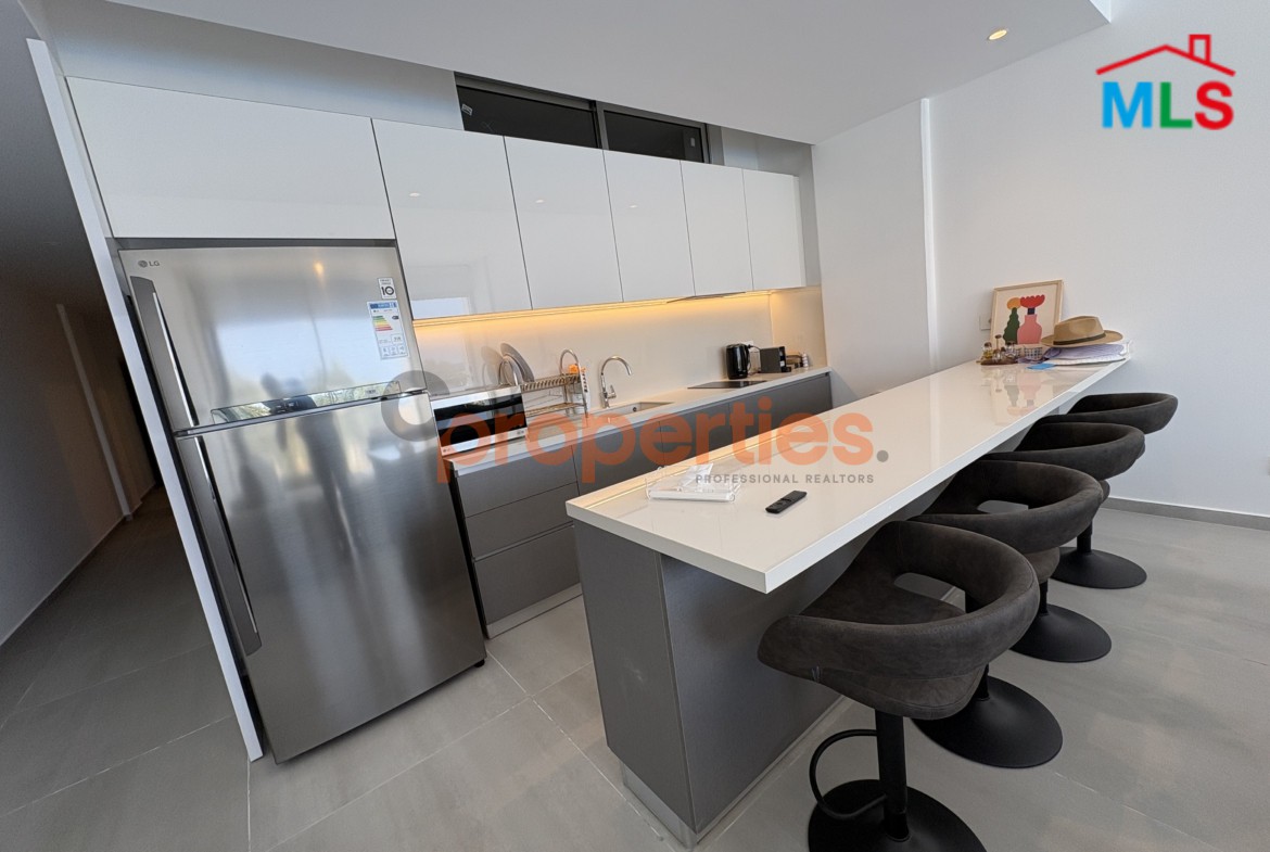 Luxury Chalet For Sale In High End Resort -CPJGN40