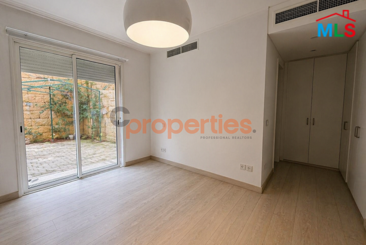 Elegant & Spacious Apartment for Sale in Hazmieh CPMK206