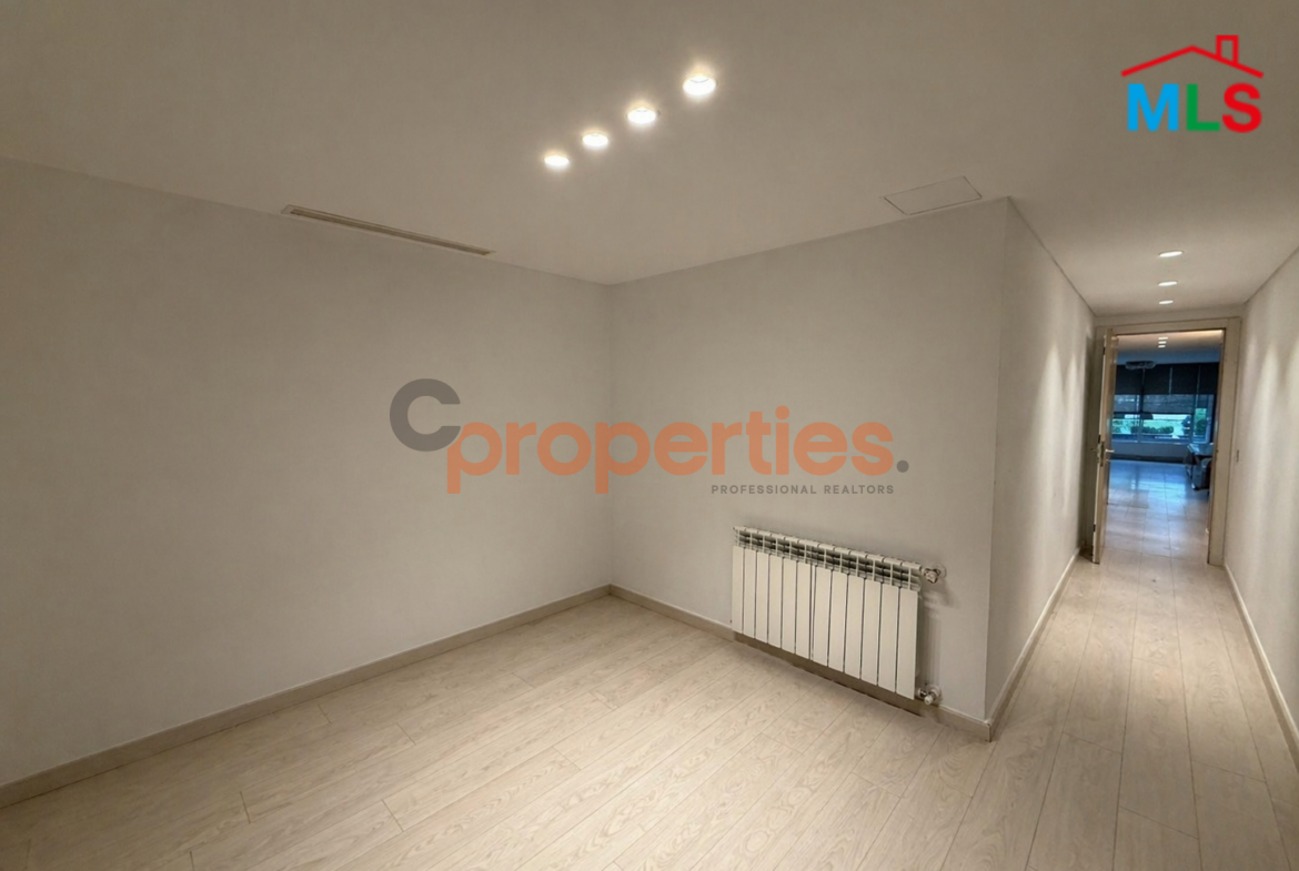 Elegant & Spacious Apartment for Sale in Hazmieh CPMK206